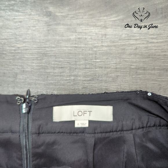 Loft Wool Blend Sequin Detail Mini Skirt Size 0 - Picture 2 of 5